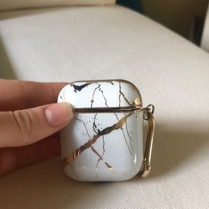HP marble airpods case